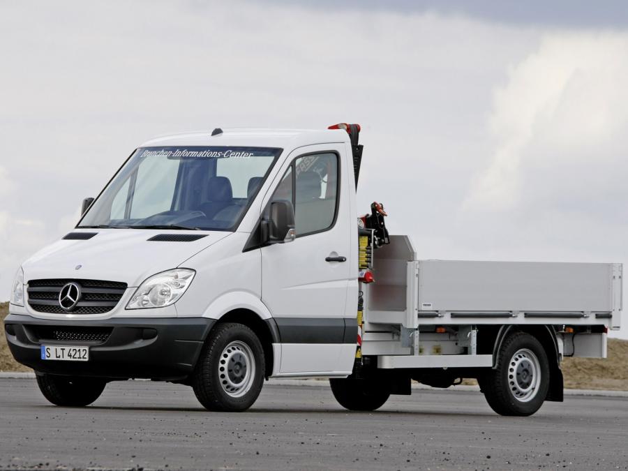  Mercedes-Benz Sprinter Dropside 2006 года  (фото 7 из 18)